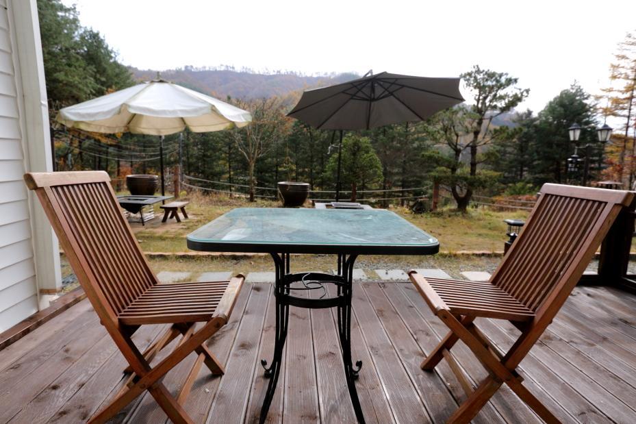 Pinearoma Pension Hongcheon Esterno foto