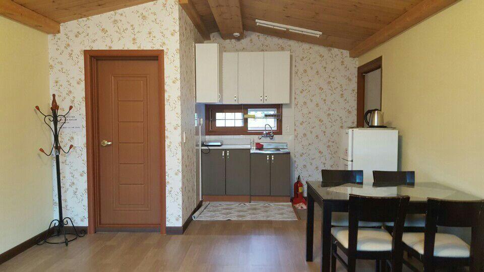 Pinearoma Pension Hongcheon Esterno foto